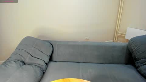 Snapshot of xapka_lapka chatting on June 5, 2026, 8:03 pm Alice online show from June 5, 2026, 8:03 pm