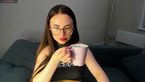 Snapshot of xapka_lapka chatting on June 22, 2026, 4:04 pm Alice online show from June 22, 2026, 4:04 pm