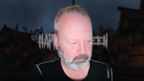 X4RK3V15 online show from October 31, 2025, 10:55 pm