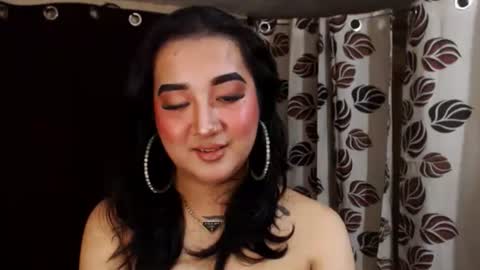 Nira   NOT INTO CHEAP GUYS  online show from January 6, 2025, 10:05 pm