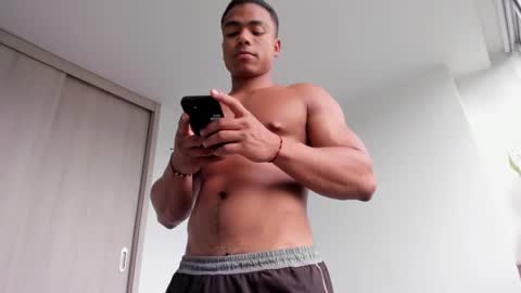 Snapshot of xavier_colleman chatting on March 6, 2025, 9:31 pm Xavier online show from March 6, 2025, 9:31 pm