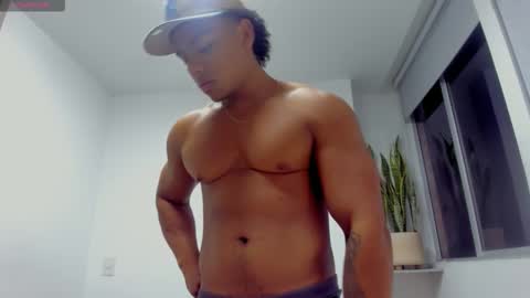 Snapshot of xavier_colleman chatting on October 3, 2025, 12:51 am Xavier online show from October 3, 2025, 12:51 am