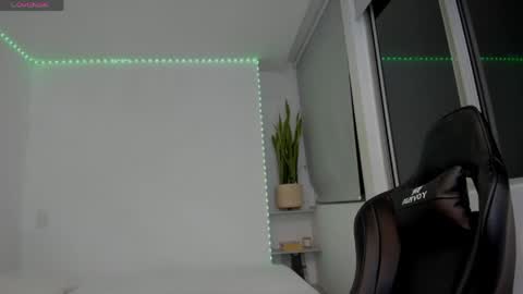 Snapshot of xavier_colleman chatting on April 25, 2026, 2:03 am Xavier online show from April 25, 2026, 2:03 am
