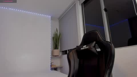 Snapshot of xavier_colleman chatting on May 4, 2026, 12:06 am Xavier online show from May 4, 2026, 12:06 am