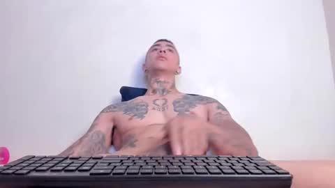 sebas online show from November 4, 2025, 10:42 pm