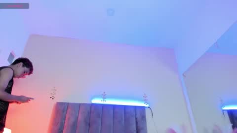 xavier fox   online show from February 14, 2026, 11:34 pm