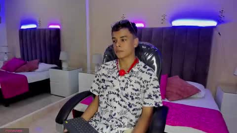 xavier fox   online show from February 26, 2026, 8:19 pm