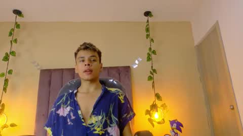 xavier fox   online show from March 15, 2026, 1:50 pm