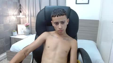 xavii_18_ online show from February 6, 2025, 6:13 pm