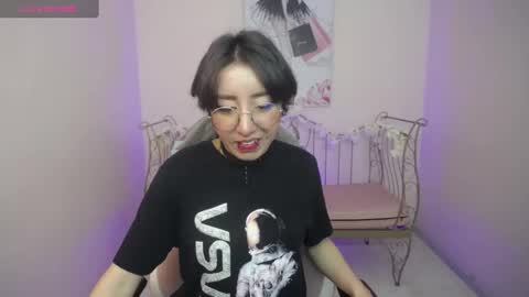 Xayah online show from December 19, 2024, 1:29 pm
