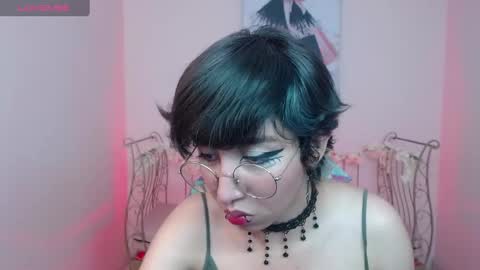 Xayah online show from December 22, 2024, 4:48 pm