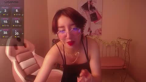 Xayah online show from January 3, 2025, 1:14 pm