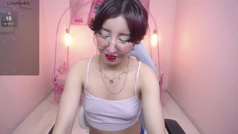 Xayah online show from January 9, 2025, 4:17 pm