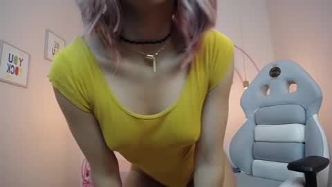 Xayah online show from February 13, 2025, 1:48 pm