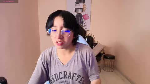 Xayah online show from March 4, 2025, 1:17 pm