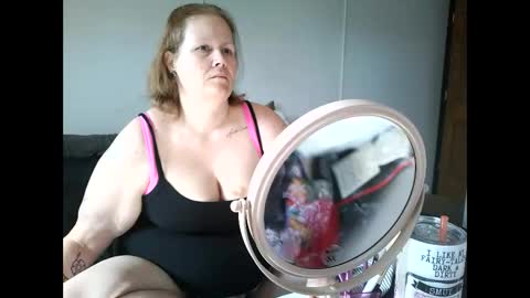 xbeautifulxliex online show from April 21, 2026, 3:07 pm