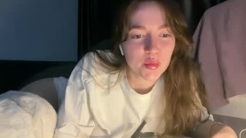 xcharliesa online show from February 7, 2025, 8:20 pm