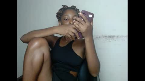 Snapshot of xcreamypussy chatting on December 25, 2024, 9:43 pm xcreamypussy online show from December 25, 2024, 9:43 pm