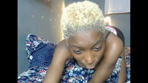 Snapshot of xcreamypussy chatting on February 10, 2025, 11:34 pm xcreamypussy online show from February 10, 2025, 11:34 pm