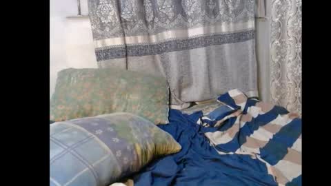 xcumxonxme online show from December 7, 2024, 8:33 am