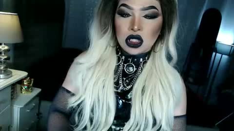 Snapshot of xdirtyflirtyx chatting on September 29, 2025, 7:51 pm Zhavia online show from September 29, 2025, 7:51 pm