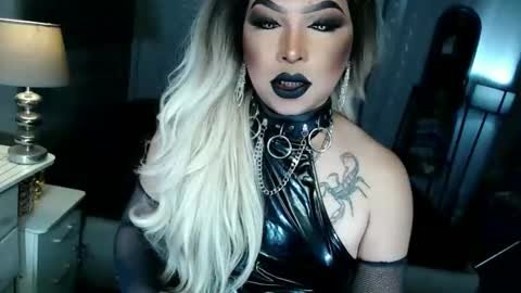 Snapshot of xdirtyflirtyx chatting on October 5, 2025, 5:11 pm Zhavia online show from October 5, 2025, 5:11 pm