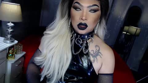 Snapshot of xdirtyflirtyx chatting on October 13, 2025, 5:13 pm Zhavia online show from October 13, 2025, 5:13 pm