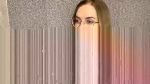 Helen online show from December 17, 2025, 2:39 am