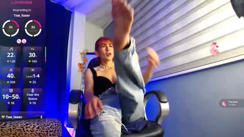 zena online show from September 12, 2025, 7:36 pm
