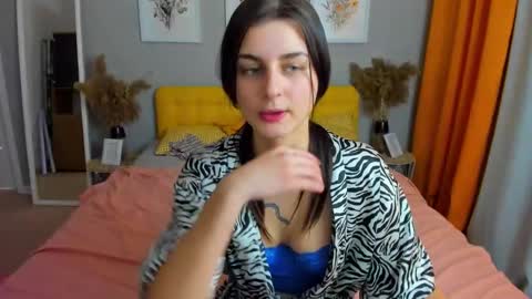 Snapshot of xenaolsen chatting on February 22, 2025, 6:08 pm Emma online show from February 22, 2025, 6:08 pm