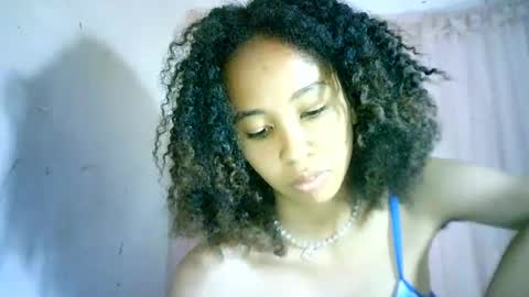 xenna610827 online show from January 12, 2025, 6:59 pm