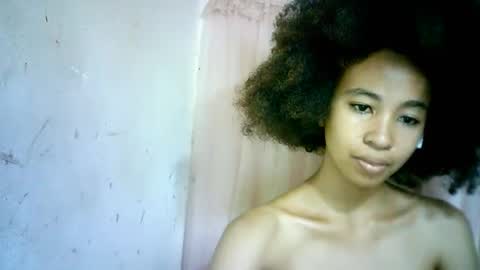 xenna610827 online show from February 11, 2025, 4:56 pm