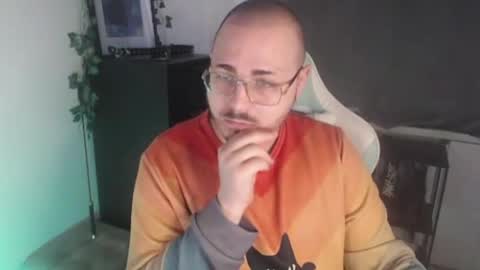 F A B I A N online show from September 14, 2025, 7:07 am