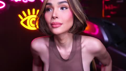 Snapshot of xforyoureyesonlyx chatting on February 26, 2025, 1:00 am Anne online show from February 26, 2025, 1:00 am