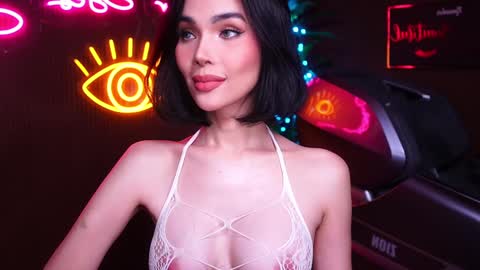 Snapshot of xforyoureyesonlyx chatting on March 7, 2025, 7:30 am Anne online show from March 7, 2025, 7:30 am