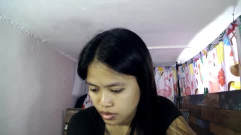 xgurlxlaloox online show from May 8, 2026, 12:49 am