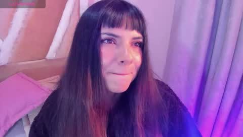 hinata  online show from December 5, 2025, 1:14 am