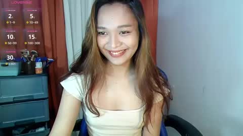 xhotlickerkiarax online show from December 4, 2024, 10:30 pm
