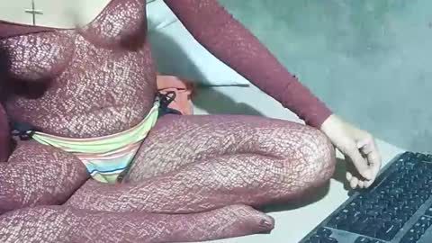 xhotskinny69x online show from October 21, 2025, 11:49 pm