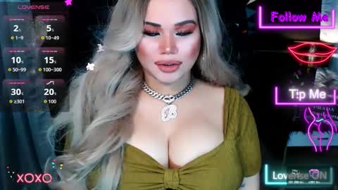 Snapshot of xhugeharleyselfsuckerx chatting on October 23, 2025, 3:17 am xHUGECOCKTILLCUMX online show from October 23, 2025, 3:17 am