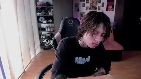 xIce Boy online show from May 3, 2026, 4:02 pm