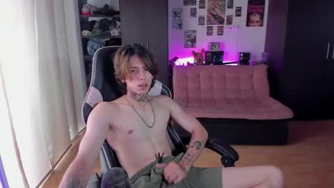 xIce Boy online show from May 6, 2026, 8:47 pm
