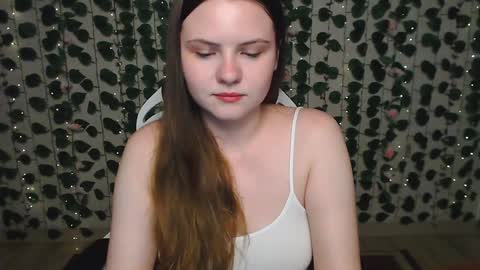 Lina online show from December 2, 2024, 4:09 am