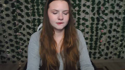 Lina online show from December 3, 2024, 4:14 am