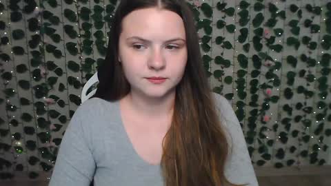 Lina online show from December 3, 2024, 7:21 am