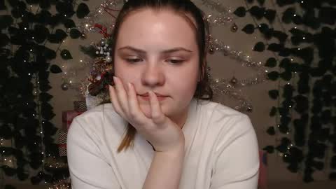 Lina online show from December 19, 2024, 10:34 am