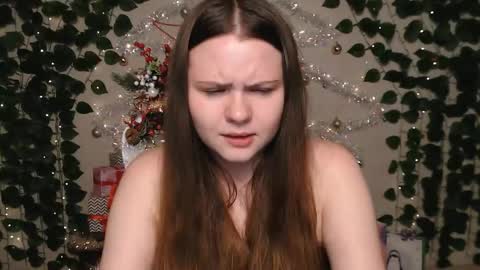 Lina online show from December 26, 2024, 10:37 am
