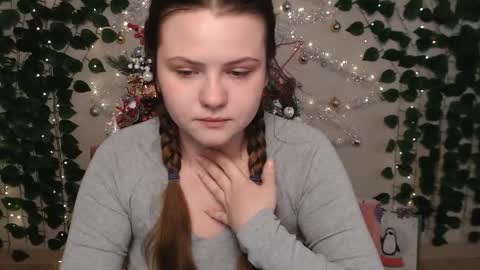 Lina online show from December 28, 2024, 7:33 am