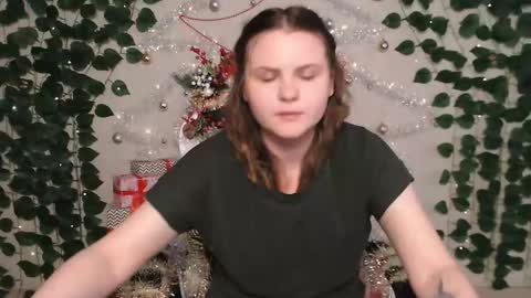 Lina online show from January 5, 2025, 7:07 am
