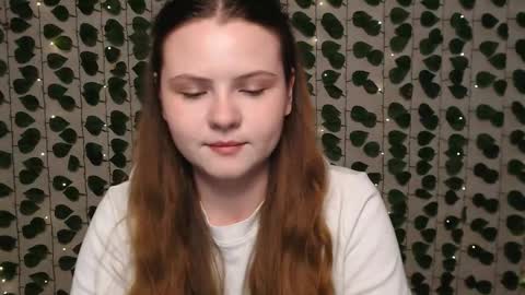 Lina online show from January 13, 2025, 4:18 am